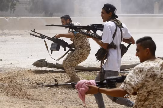 Lực lượng GNA và LNA ở Lybia tàn sát lẫn nhau bằng vũ khí do các thế lực bên ngoài hỗ trợ.