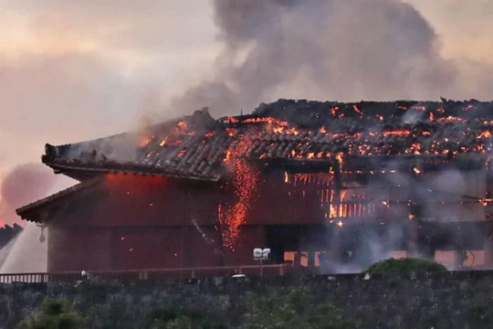 Lâu đài Shuri, Di sản văn hóa thế giới, "Quốc bảo" của Nhật Bản ở Okinawa bị thiêu rụi sáng 31/10.