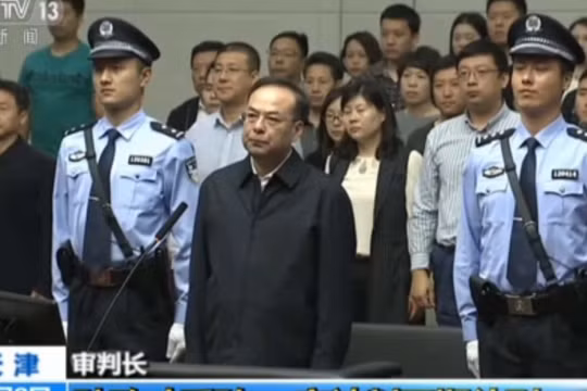 Nguyên Ủy viên Bộ Chính trị khóa 18, Bí thư thành ủy Trùng Khánh Tôn Chính Tài là quan tham cấp cao nhất bị xét xử trong năm nay.