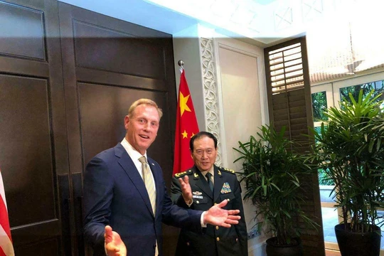 Ngày 31.5, hai ông Patrick Shanahan và Ngụy Phượng Hòa đã gặp nhau trước khi đăng đàn phát biểu tại Đối thoại Shangri-La.