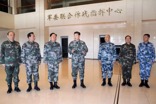 Lần đầu tiên trong Sách trắng quốc phòng của Trung Quốc đề cập đến khả năng dùng vũ lực để giải quyết vấn đề Đài Loan 