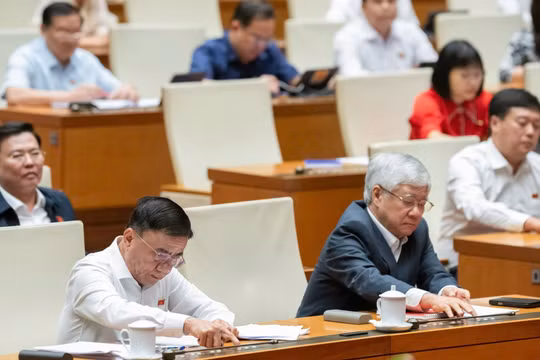 Ủy ban dự thảo sửa đổi, bổ sung một số điều của Hiến pháp 2013 có 1 chủ tịch và 3 phó chủ tịch