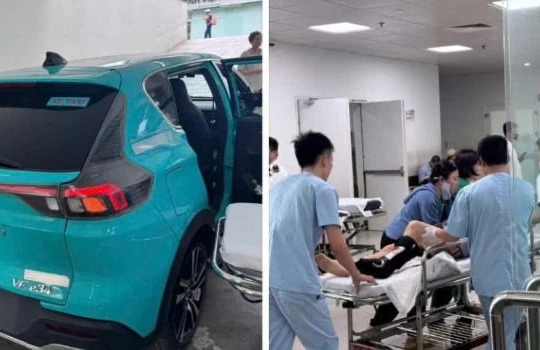 CSGT Hà Nội "mở lối" cho taxi vượt tắc đường cứu người phụ nữ bị tai nạn