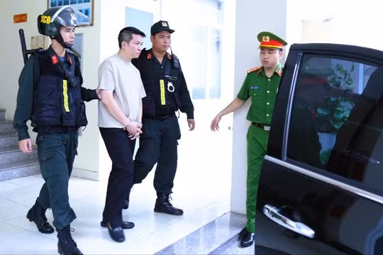 Vì sao chồng ca sĩ Đoàn Di Băng bị bắt?