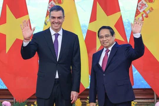 Việt Nam và Tây Ban Nha mở rộng hợp tác KHCN, bán dẫn, AI