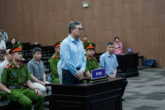 Cựu Thứ trưởng Hoàng Quốc Vượng khai về việc nhận 1,5 tỷ đồng từ chủ tịch doanh nghiệp