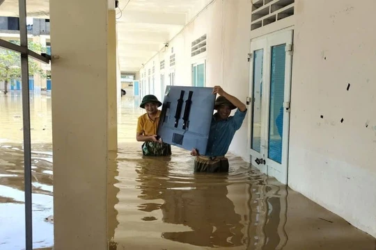 Bão số 10 gây thiệt hại hơn 11.000 tỷ đồng, 36 người thiệt mạng