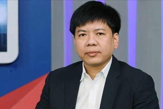 Hơn 10.000 nhà đầu tư mua cổ phần khống của nhóm Shark Thủy