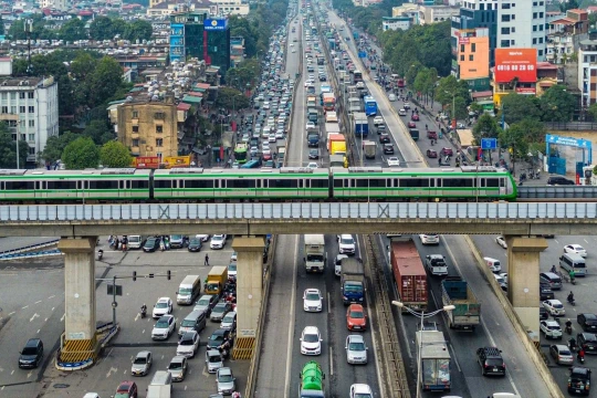 Hai tuyến đường sắt trên cao vận chuyển hơn 74.500 lượt khách dịp Tết