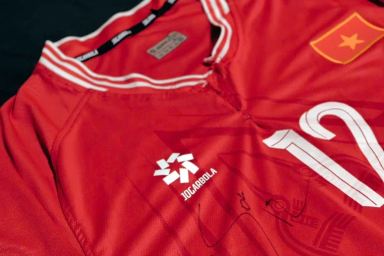 Nguyễn Xuân Son tặng chiếc áo đấu "đặc biệt" ở ASEAN Cup 2024 để đấu giá gây quỹ từ thiện