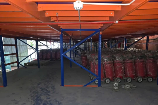 Triệt phá đường dây sản xuất 3 triệu bình chữa cháy Dragon giả