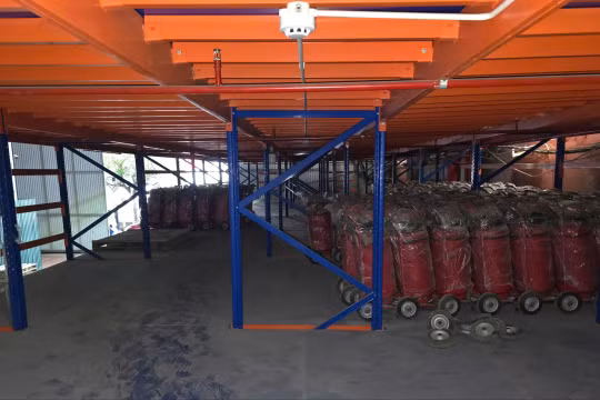 Triệt phá đường dây sản xuất 3 triệu bình chữa cháy Dragon giả