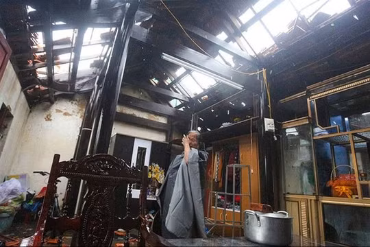 Ba người chết, hàng nghìn nhà tốc mái, hư hại do bão số 5