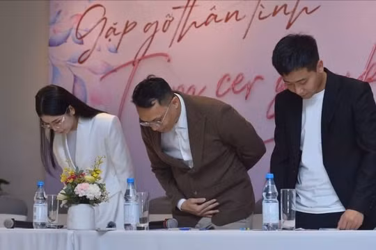 Quang Linh Vlog và Hằng Du Mục bị bắt tạm giam