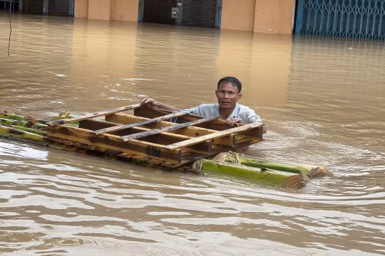 72 người chết, thiệt hại gần 9.000 tỷ đồng vì lũ miền Trung – Tây Nguyên
