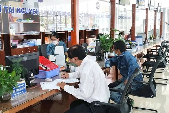 Địa phương có thể duy trì nhiều trụ sở làm việc trong giai đoạn đầu sáp nhập