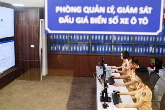 Biển số ô tô 19A-999.99 trúng đấu giá gần 3,9 tỷ, xe máy 89AA-899.99 hơn 500 triệu đồng