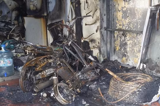 4 người tử vong trong vụ cháy nhà ở Hà Nội