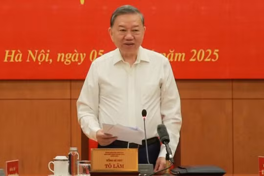 Tổng Bí thư: Năm 2025 phải cơ bản tháo gỡ các “điểm nghẽn” do quy định pháp luật 