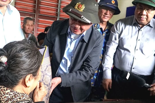 Thường trực Ban Bí thư: Bảo vệ tính mạng người dân là trên hết