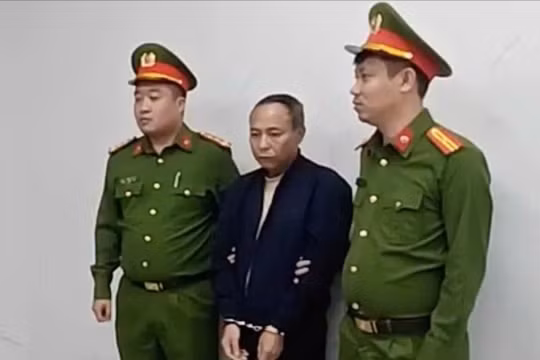 Vụ "chạy" bệnh án tâm thần: Công an thu giữ loạt sổ đỏ, bắt cựu Phó viện trưởng pháp y tâm thần TW