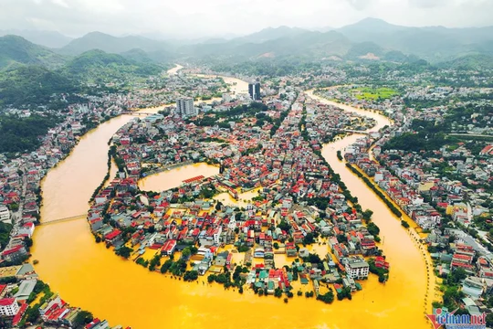 Hà Nội và nhiều tỉnh miền Bắc tiếp tục mưa lớn