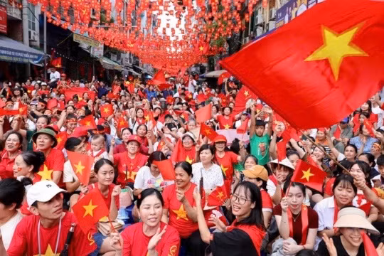 Chốt thời gian tặng quà 100.000 đồng cho người dân dịp Quốc khánh