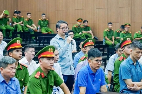Cựu Phó chủ nhiệm Văn phòng Quốc hội Phạm Thái Hà lĩnh án 5 năm 6 tháng tù