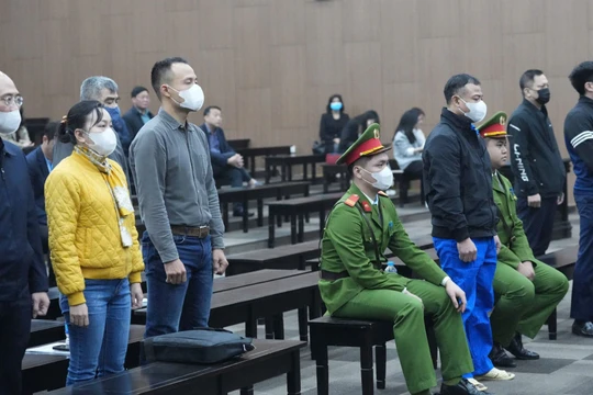 Vụ cháy chung cư mini làm 56 người tử vong: 6 cựu cán bộ phường và quận Thanh Xuân hầu tòa