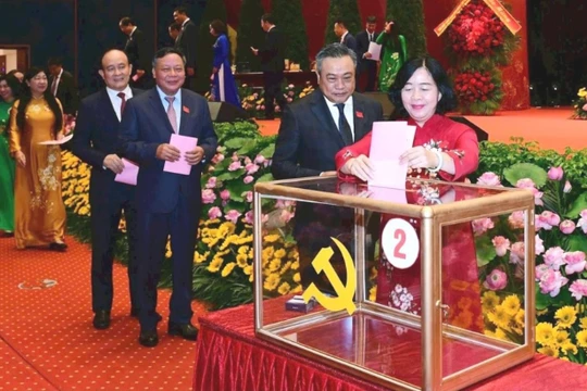 Bí thư Thành ủy Hà Nội Bùi Thị Minh Hoài tái cử Ban Chấp hành khóa XVIII