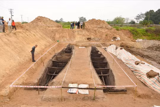 Thuyền cổ hai thân độc nhất vô nhị gần thành Luy Lâu, có thể từ thời Lý