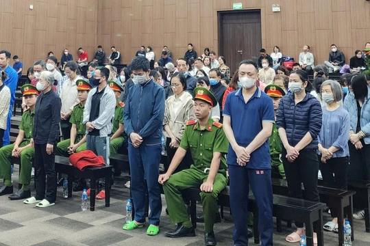 Vụ mua bán hóa đơn gây thất thoát 743 tỷ đồng: Tổng giám đốc bỏ trốn, xét xử vắng mặt