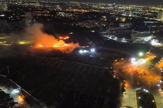 Nguyên nhân drone hỏa thuật rơi, gây cháy khi tổng duyệt ở Mỹ Đình