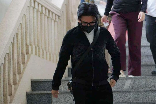 Vì sao ca sĩ Vũ Ngọc Hà hầu tòa vụ đánh bạc ở khách sạn Pullman?