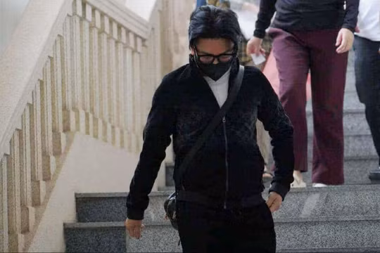 Vì sao ca sĩ Vũ Ngọc Hà hầu tòa vụ đánh bạc ở khách sạn Pullman?