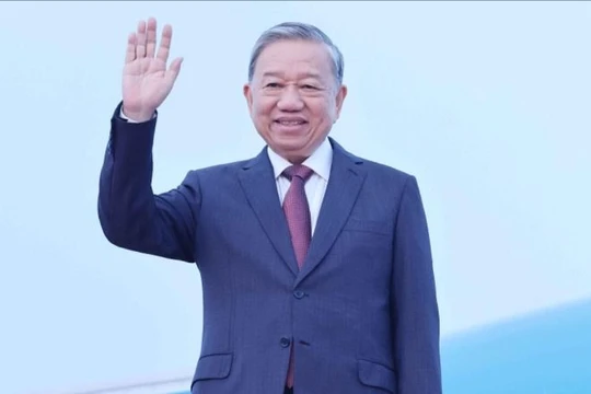 Tổng bí thư Tô Lâm bắt đầu chuyến thăm Triều Tiên