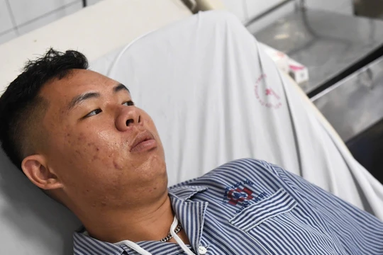 Thuyền viên tàu Vịnh Xanh 58: 'Tàu lật úp sau khoảng 10 giây'