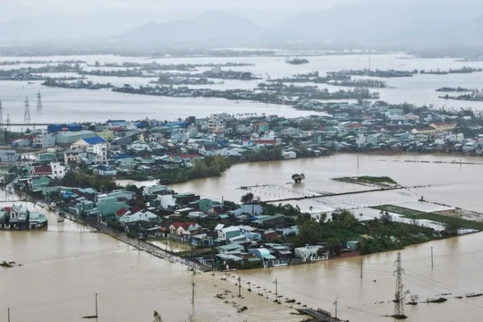 Các vùng phía Đông tỉnh Gia Lai cũng bị ngập lụt nặng. Ảnh: Vietnamnet.