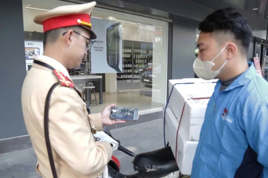 Hà Nội: 600 camera giám sát bắt đầu ghi nhận vi phạm giao thông 24/24h