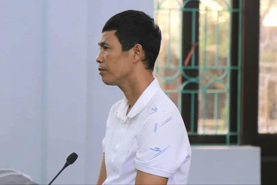 Tòa cấp phúc thẩm tuyên miễn trách nhiệm hình sự, người bán gà lôi trắng nói gì?