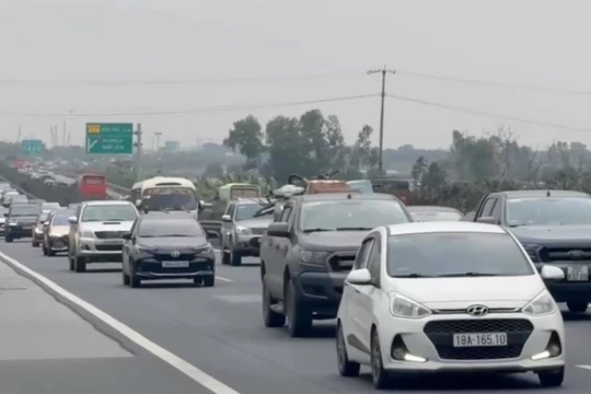 Tai nạn giao thông ngày 29 Tết giảm mạnh, gần 1.900 tài xế vi phạm nồng độ cồn