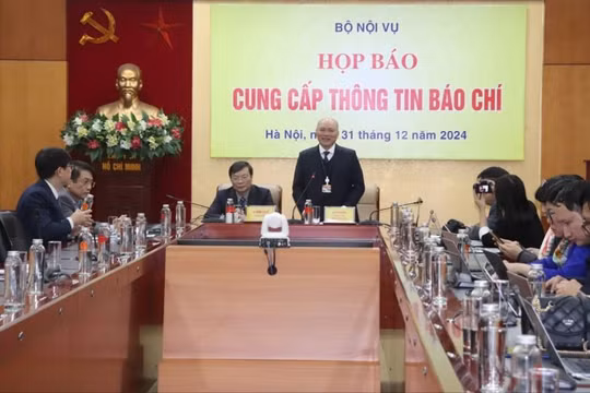 "Hút" người tài vào khu vực công: Phụ cấp tăng thêm 300% kèm chính sách bồi dưỡng hấp dẫn