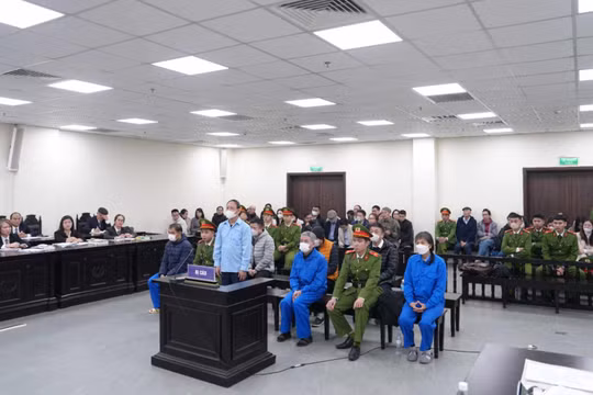 Viện Kiểm sát đề nghị mức án với cựu chủ tịch NXB Giáo dục nhận hối lộ gần 25 tỷ đồng