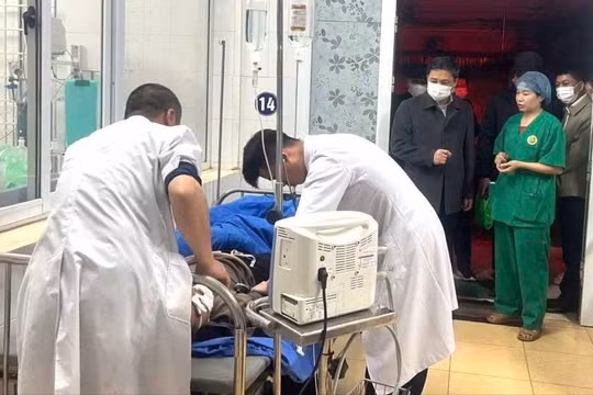  Sức khỏe 8 người gặp nạn trong vụ xe khách va chạm với xe đầu kéo làm 6 người tử vong