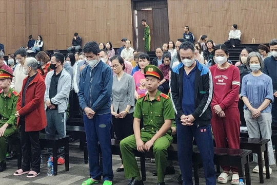 Vụ mua bán hóa đơn gây thất thoát 743 tỷ đồng: VKS đề nghị mức án với tổng giám đốc bỏ trốn