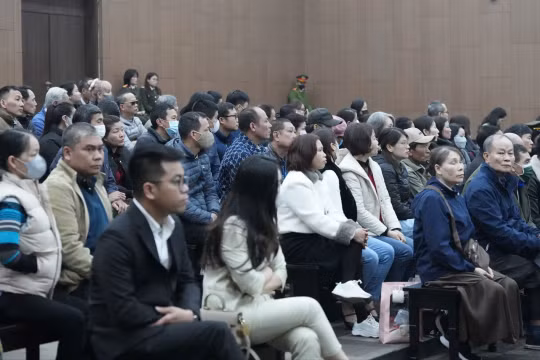 Cư dân vụ cháy 56 người tử vong: "Thảm kịch cướp đi 2 con, 2 cháu, tôi không thể yên giấc"