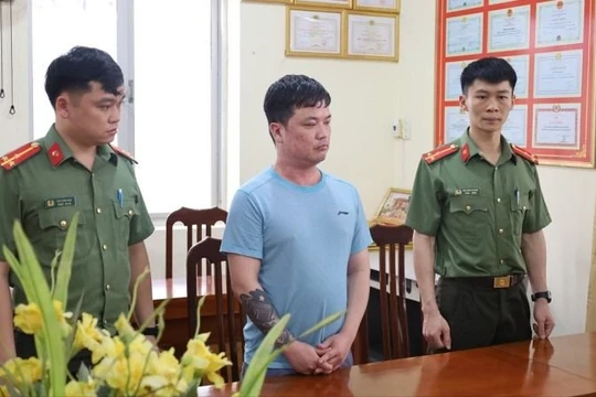 Vì sao Tiktok Lê Việt Hùng bị khởi tố, bắt tạm giam?