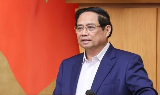 Thủ tướng yêu cầu hoàn thành sửa chữa, xây mới hơn 35.000 căn nhà cho dân vùng lũ trước Tết