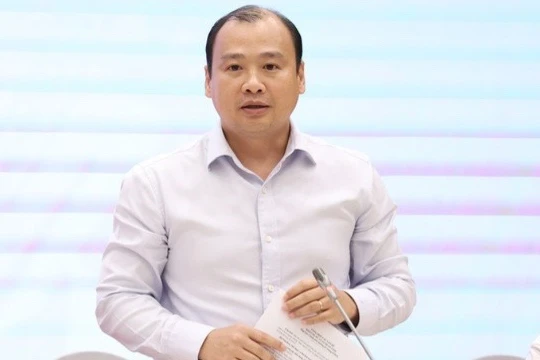 "79 khối diễu binh, diễu hành và khối 80 là khối Nhân dân"