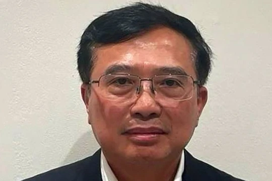 9 lần nhận tiền từ doanh nghiệp của cựu Thứ trưởng Hoàng Quốc Vượng